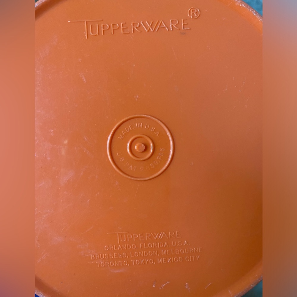 Tupperware - Picture 5 of 14